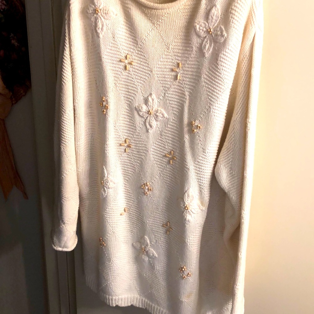 Lizsport knitted sweater EUC.55% ramie;45% cotton. Off white color